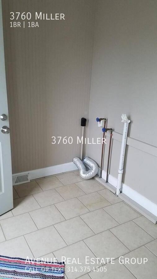 Building Photo - 3760 Miller-