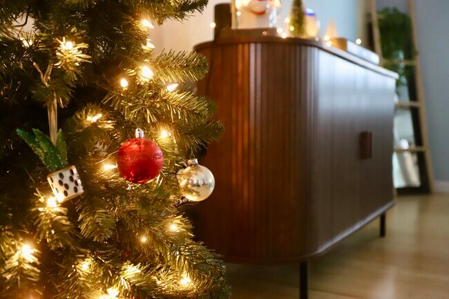 Building Photo - 14 Sterling Rd