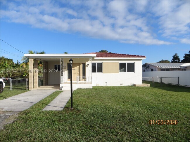 Building Photo - 7435 SW 22nd St