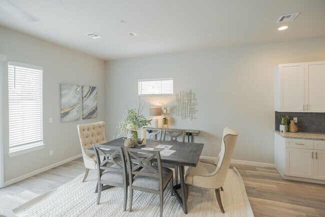 Building Photo - BRAND NEW LUXURY 3 BEDROOM 2.5 BATH TOWNHO...