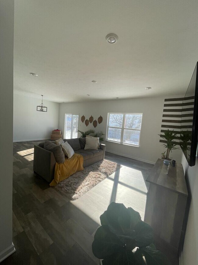 Building Photo - 10247 Caprock Canyon Dr