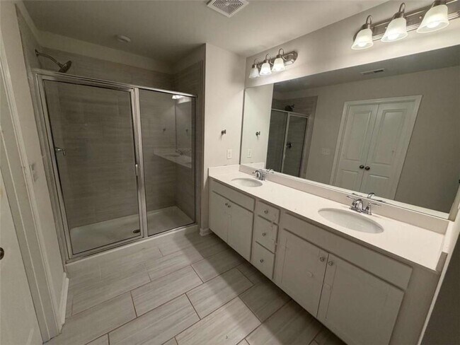 Building Photo - 311 Mahone Dr