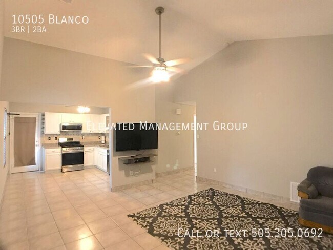 Building Photo - 10505 Blanco-