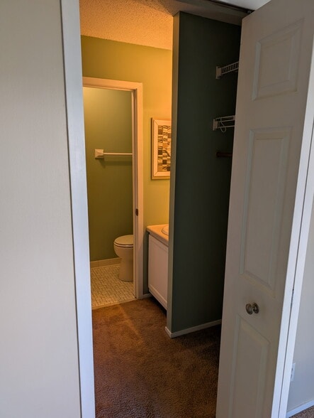 Master Walk In ClosetFront & Ensuite - 122 Demont Avenue East