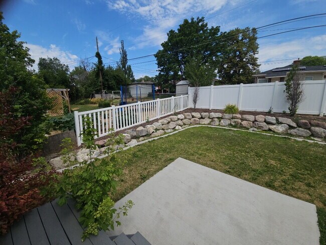 Building Photo - Charming East Provo Home with Scenic Views...