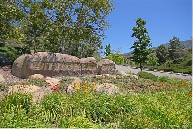 Building Photo - 2985 Amber Dr