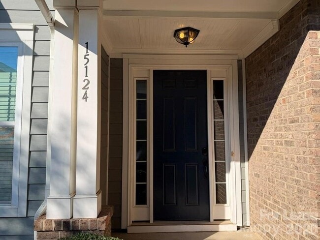 Building Photo - 15124 Sapphire Hill Ln