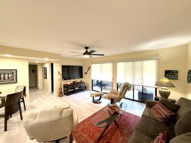 Building Photo - Riviera Gardens Long Term UNFURNISHED! FANTASTIC!
