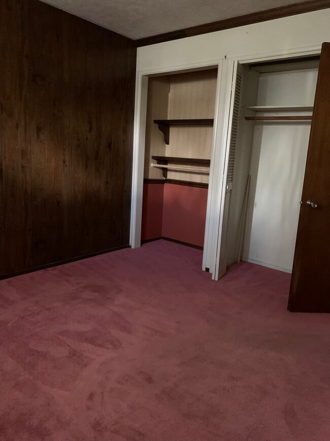 Building Photo - 7110 Celia Ave