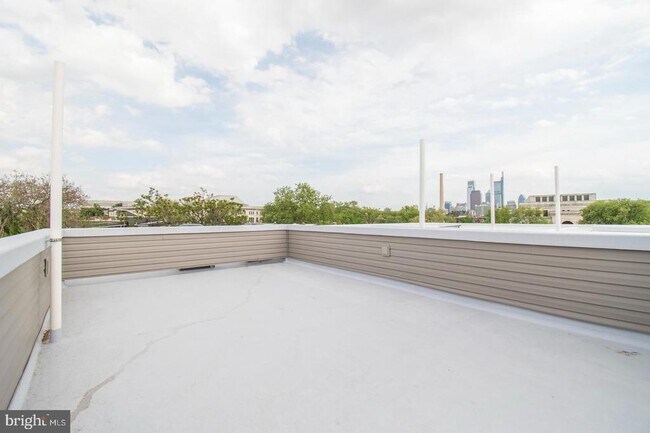 Building Photo - 1206 N 24th St