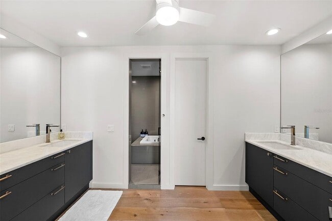 Building Photo - 1123 Abbeys Way