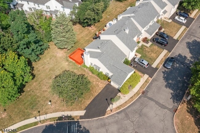 Building Photo - 123 Harrow Dr