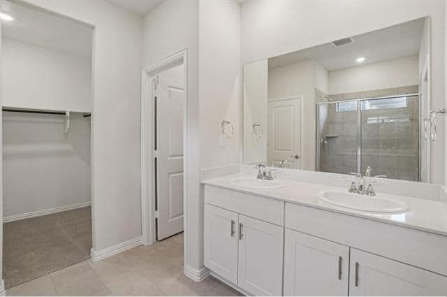 Building Photo - 705 Leavenworth Dr