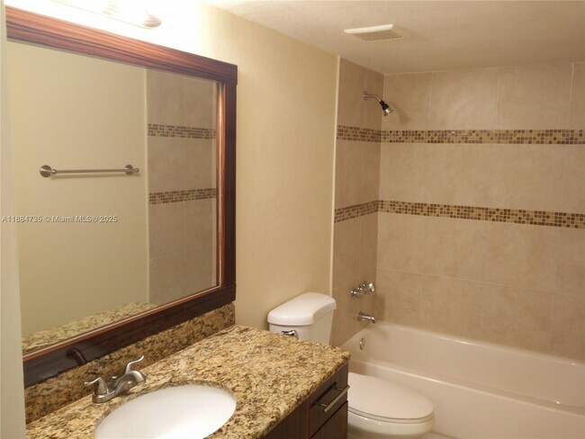 Building Photo - 3285 Foxcroft Rd