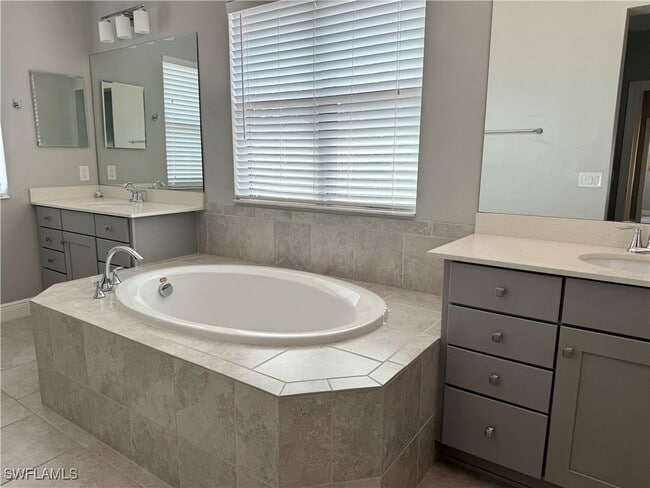 Building Photo - 1338 Kendari Terrace