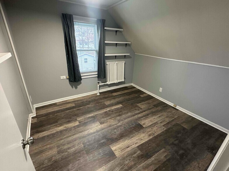 Building Photo - 2107 Prospect Ave