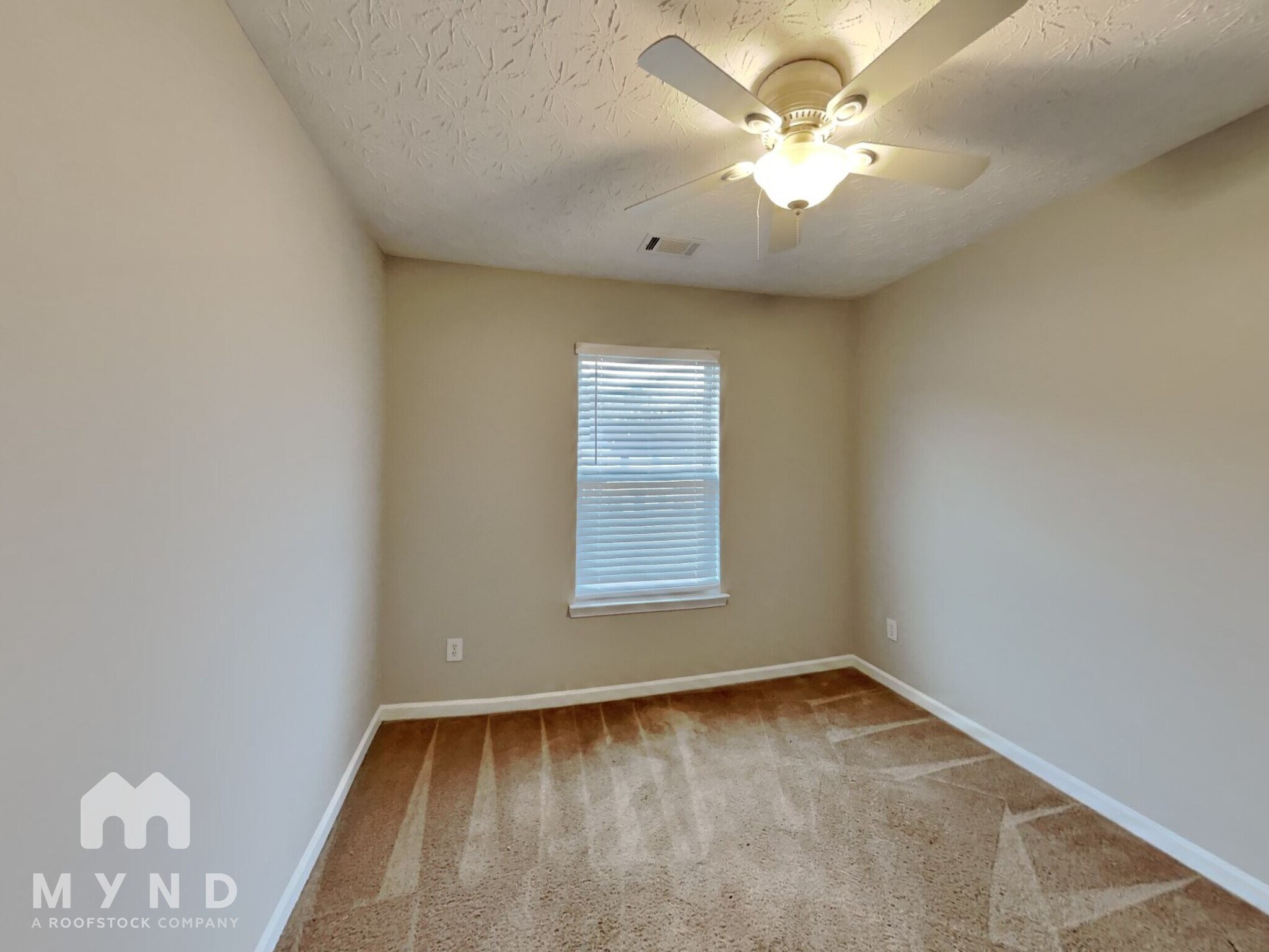 Building Photo - 6204 Ellenwood Dr