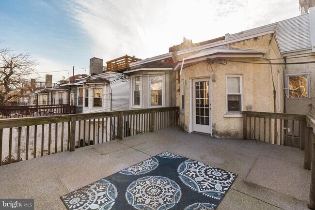 Building Photo - 4435 Sansom St