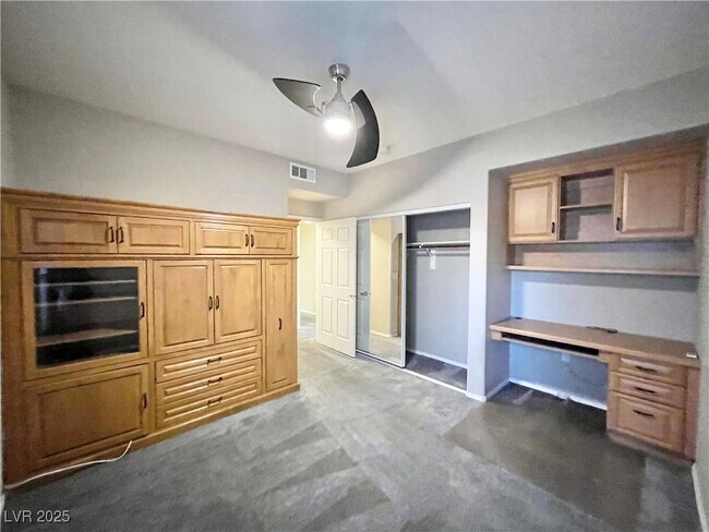 Building Photo - 10820 Amber Ridge Dr