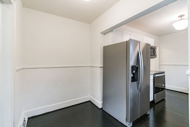 Building Photo - BRAND NEW RENOVATED HOME!