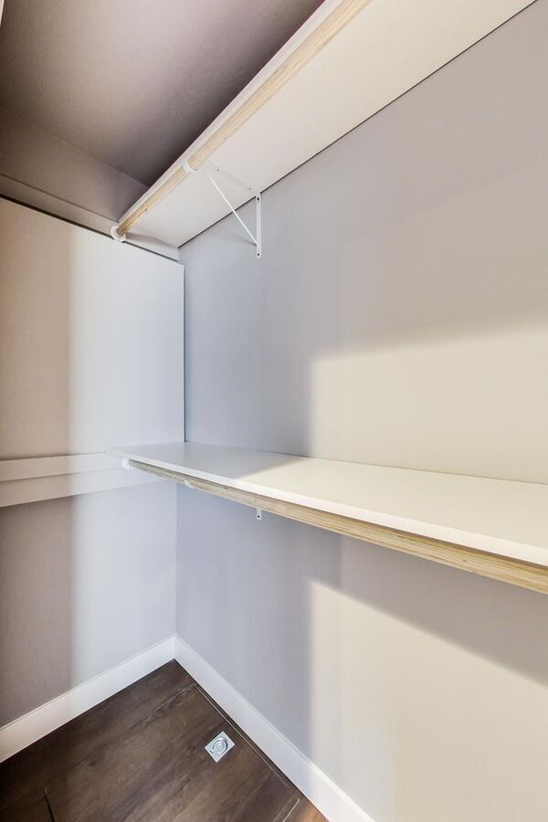 Building Photo - 4401 Castanos St