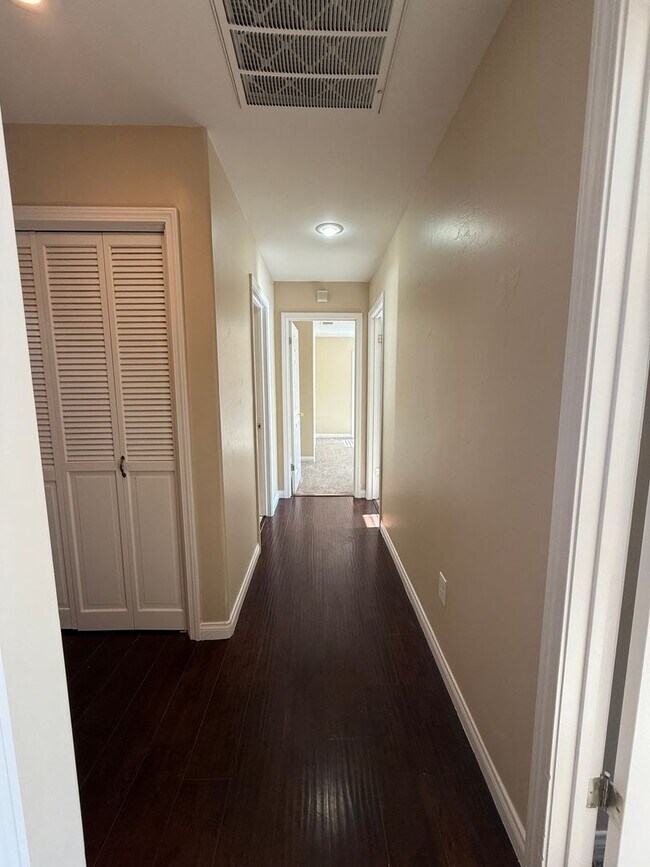 Building Photo - 5704 Pine Canyon Dr