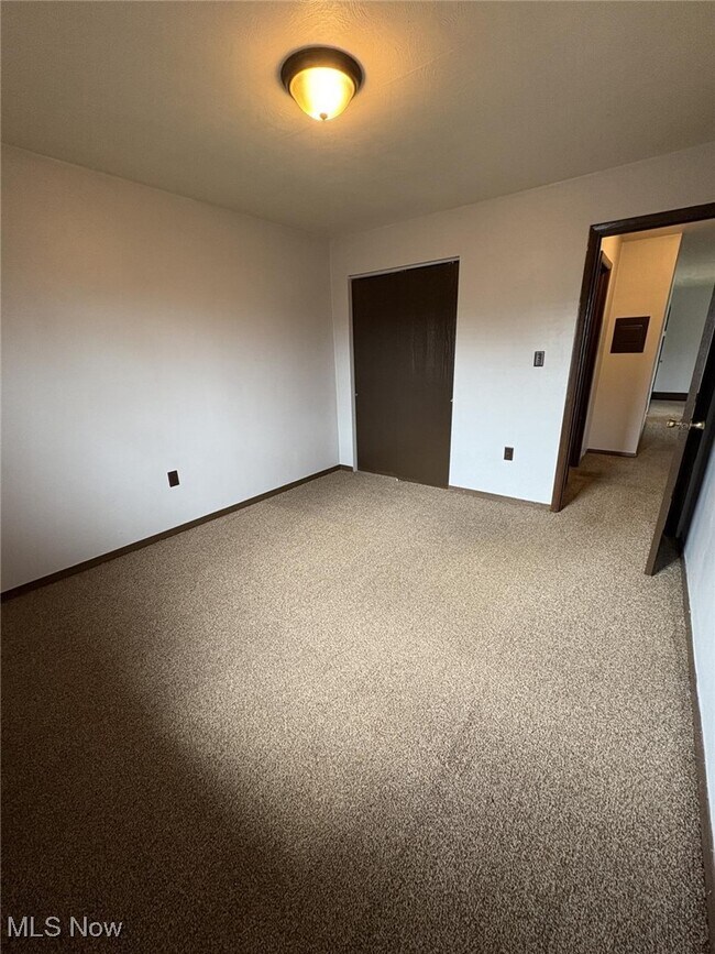 Building Photo - 271 Folsom St NW