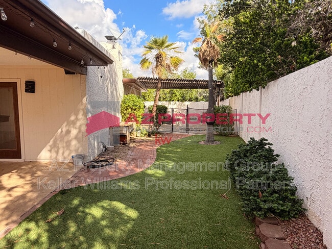 Building Photo - 12817 N 1st St