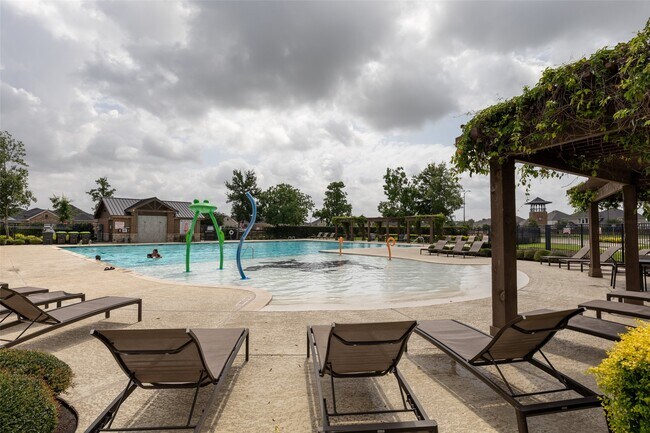 Building Photo - 31322 Conover Dr