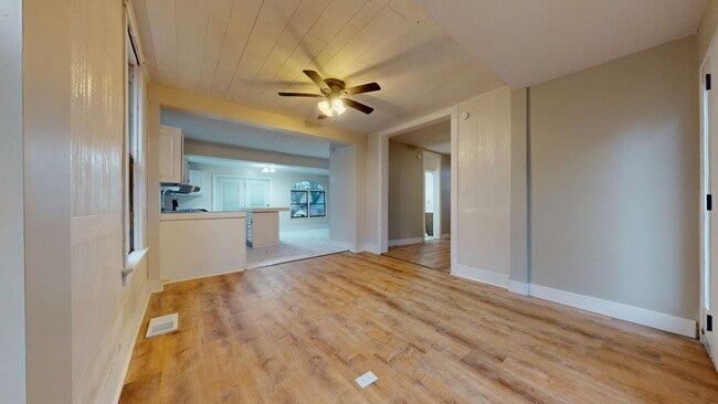 Building Photo - Galion City Schools, 3 Bedroom/2 Bath House!