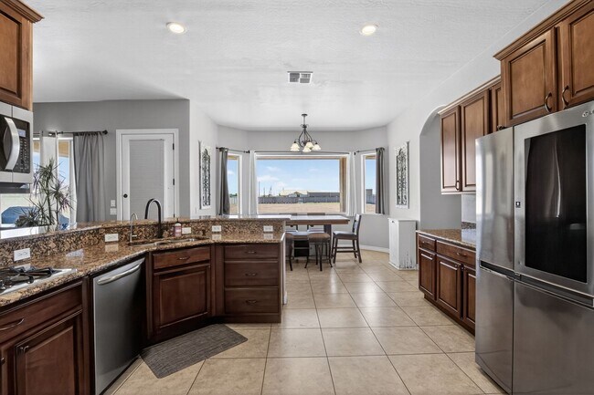 Building Photo - Luxury Meets Country Charm: Custom 5BR Home on Acreage in San Tan Valley