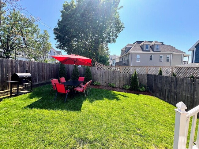 Building Photo - 7 Summit Ave