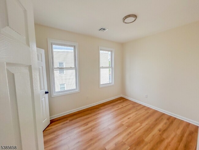 Building Photo - 261 22nd St