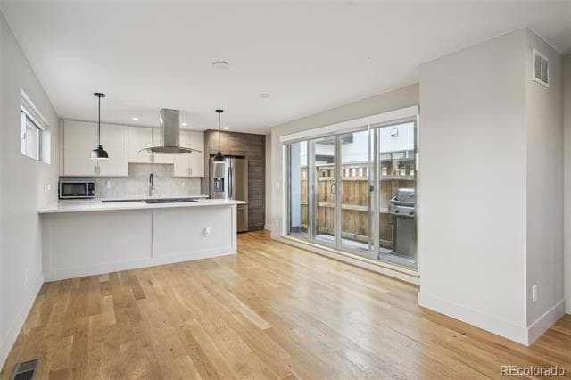 Building Photo - 1386 Zenobia St