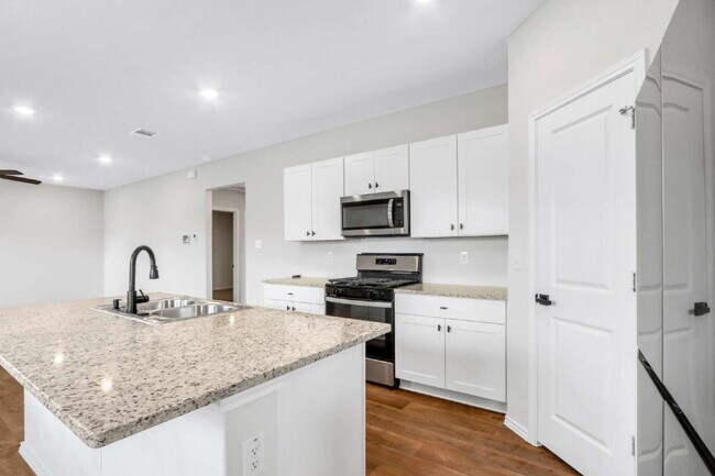 Building Photo - 3264 Onion Crk