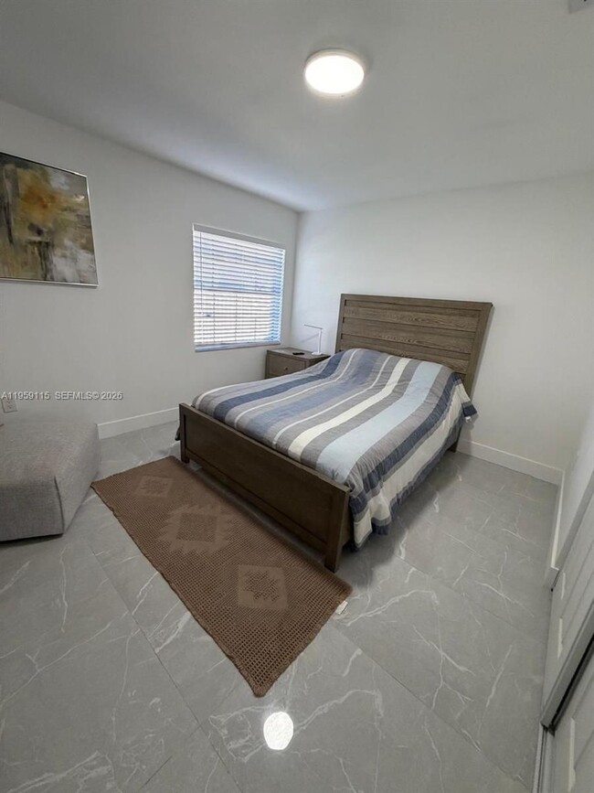 Building Photo - 920 Monticello Ave