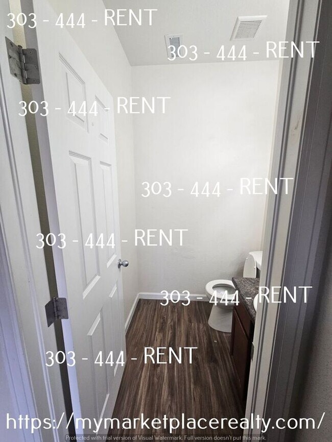 Building Photo - Make this your new home in time for the ho...