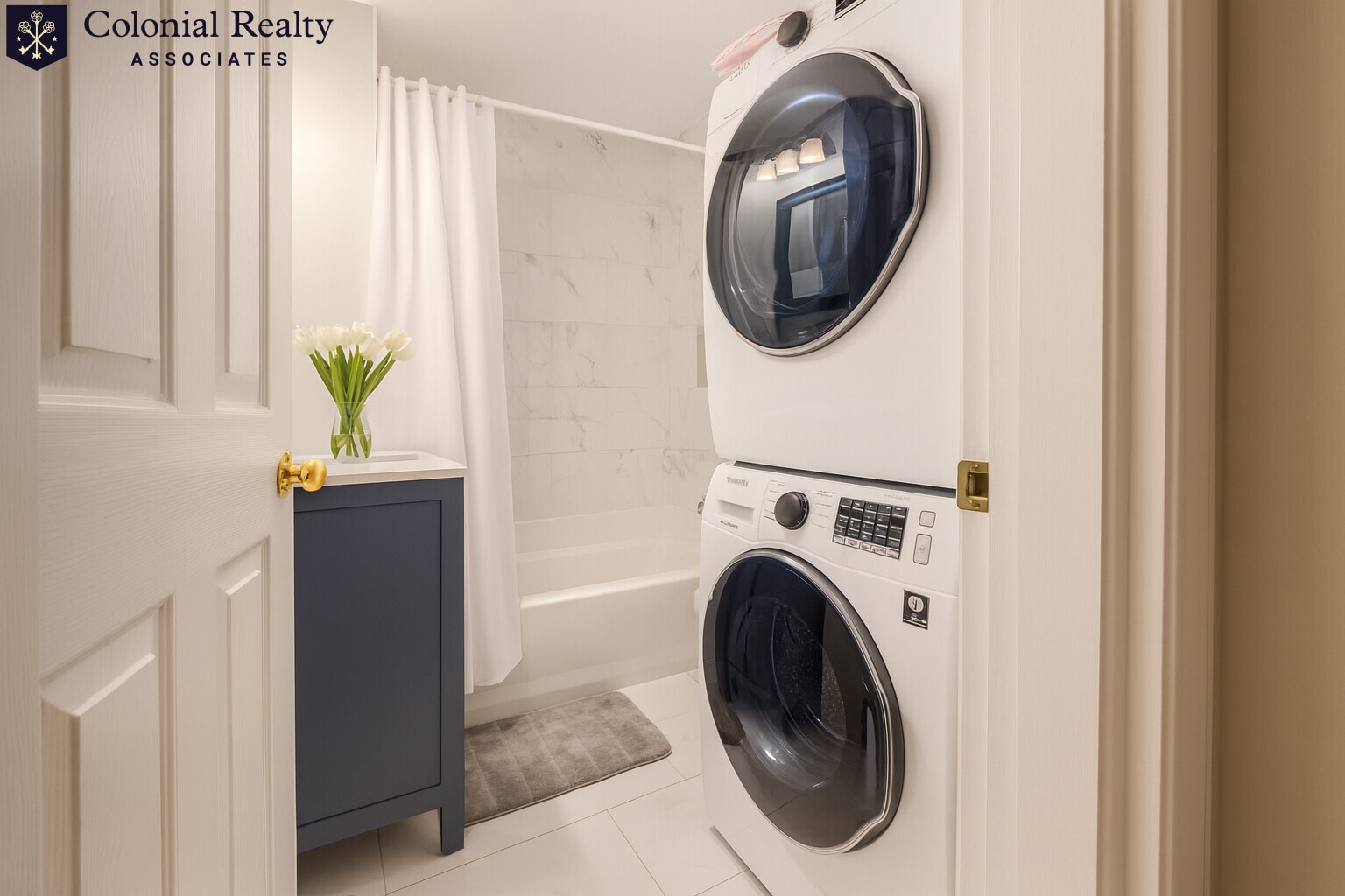 Building Photo - 64 Egmont St