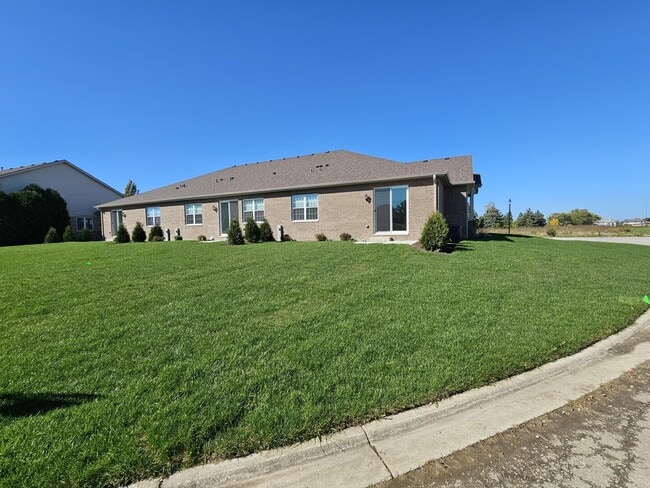 Building Photo - 31 Apollo Ct