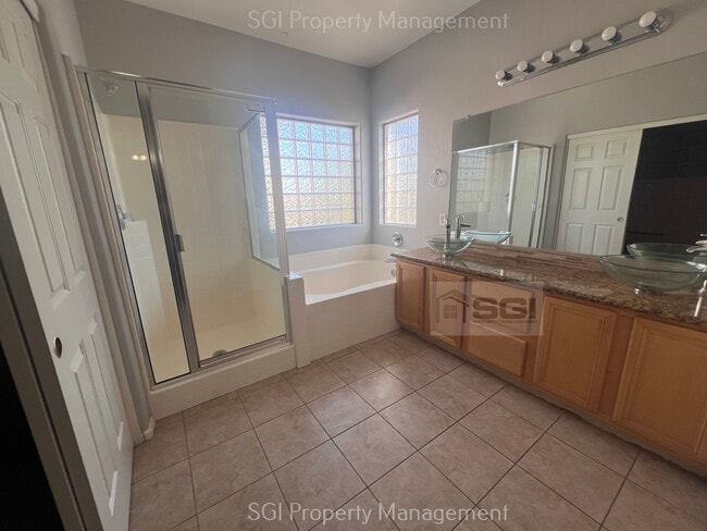 Building Photo - 5415 W Pecan Rd