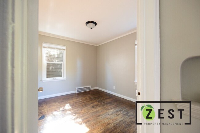 Building Photo - BEAUTIFUL 3 BED HOME