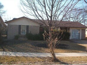 Building Photo - Beautiful 3 Bedroom 2 Bathroom in Garland!