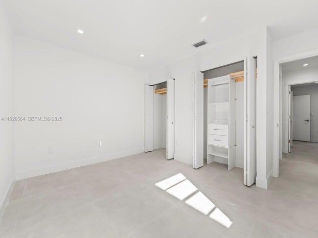 Building Photo - 6885 NW 169th St