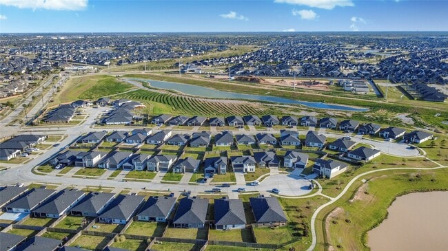 Building Photo - 28938 Yukon River Ct