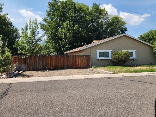 Building Photo - 4 Bedroom Home for Rent Westwood-Minden