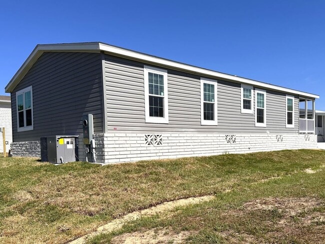Building Photo - 3084 SW 109th St