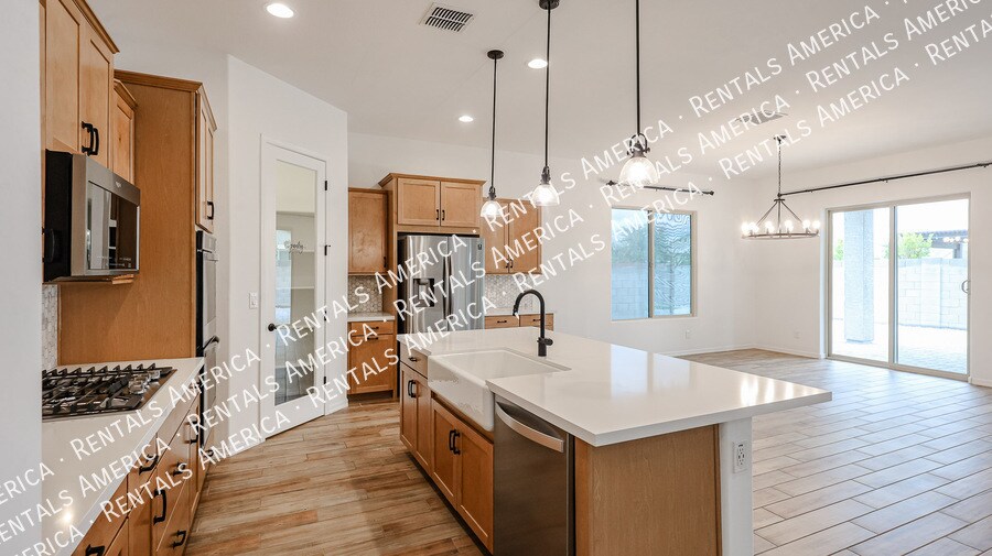 Building Photo - 19060 Rancho Dr