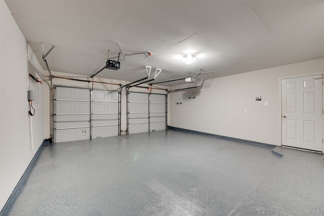 Building Photo - 1903 Blue Water Bay Dr