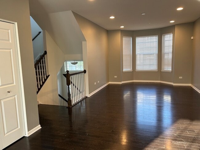 Building Photo - 2953 Madison Dr