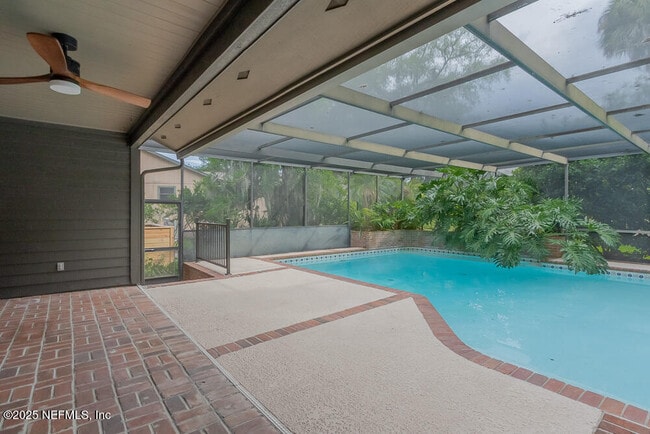 Building Photo - 4944 Mariners Point Dr